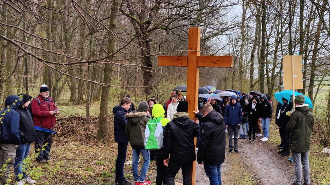 Jugendkreuzweg