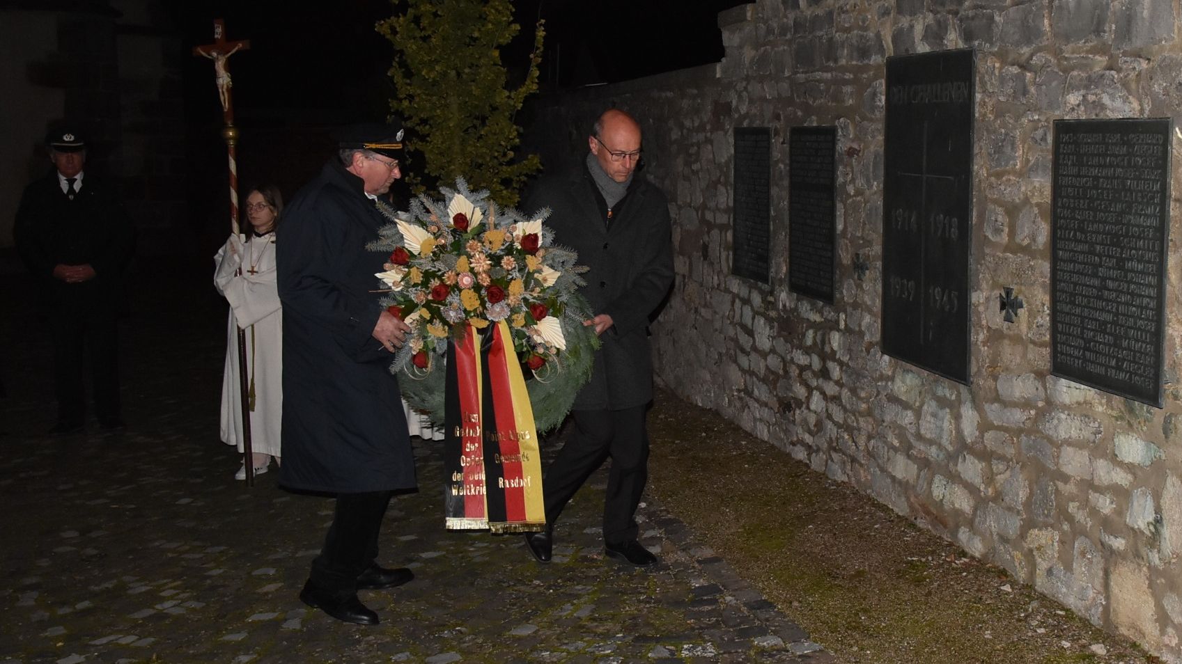 Volkstrauertag am Ehrenmal