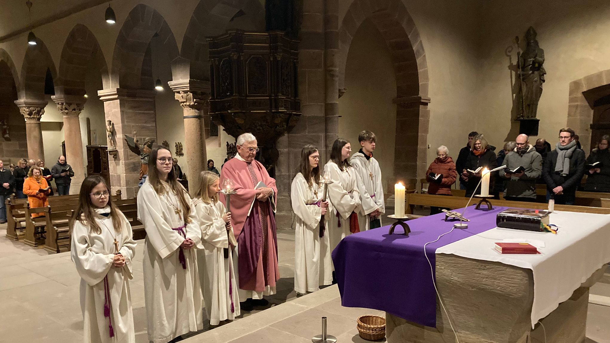 Verabschiedung Messdiener Rasdorf in der Stiftskirche