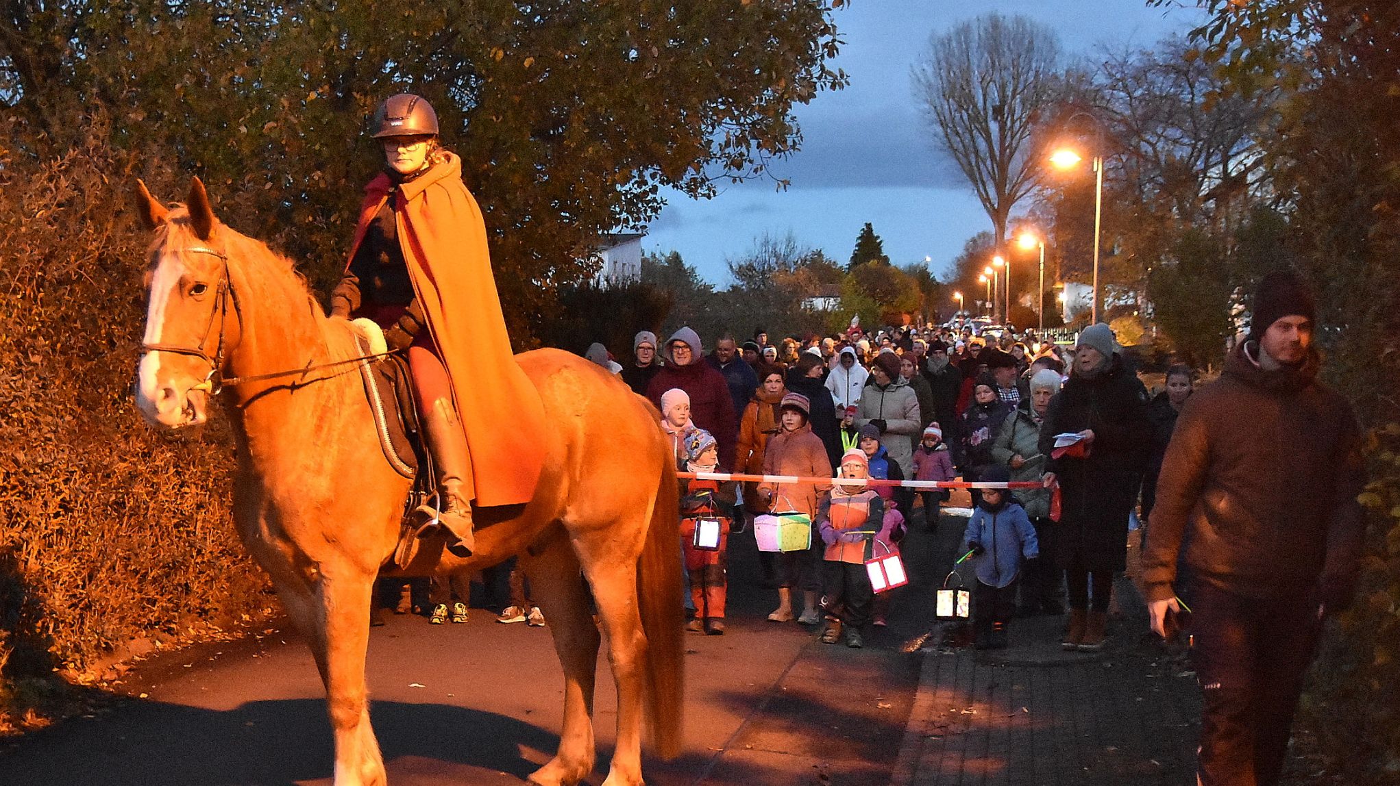St. Martinsgeschichte als Schattenspiel