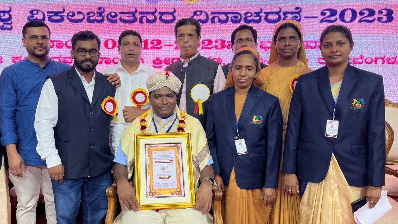 Hohe Auszeichnung für die Schule von P. Jovial