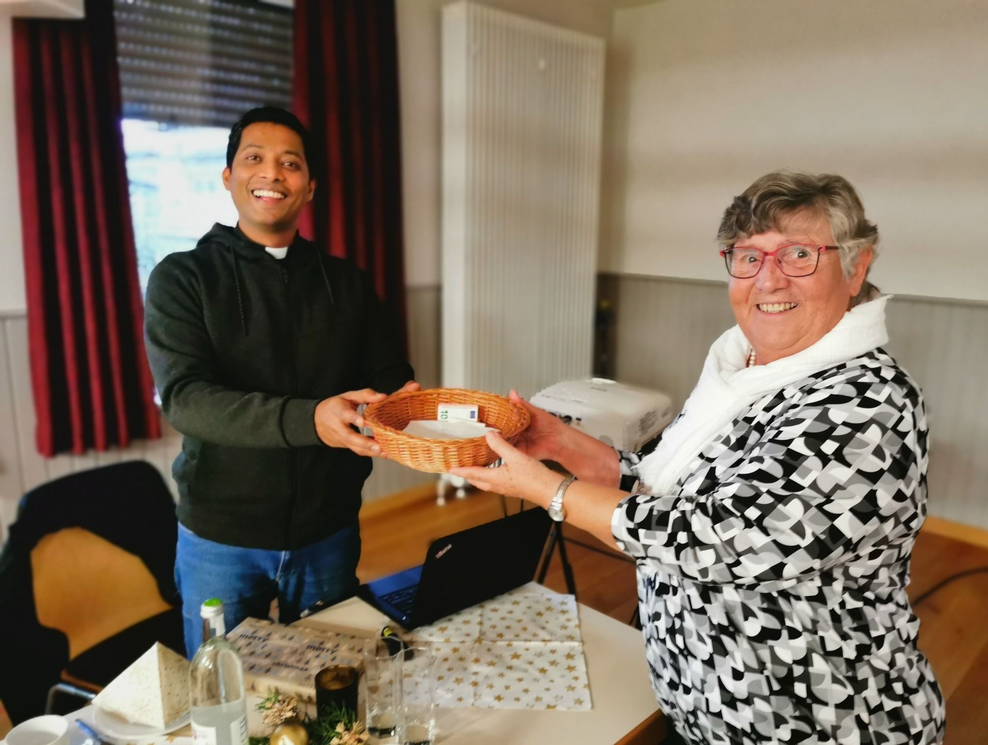 Spende für Indien der Frauengemeinschaft Malges