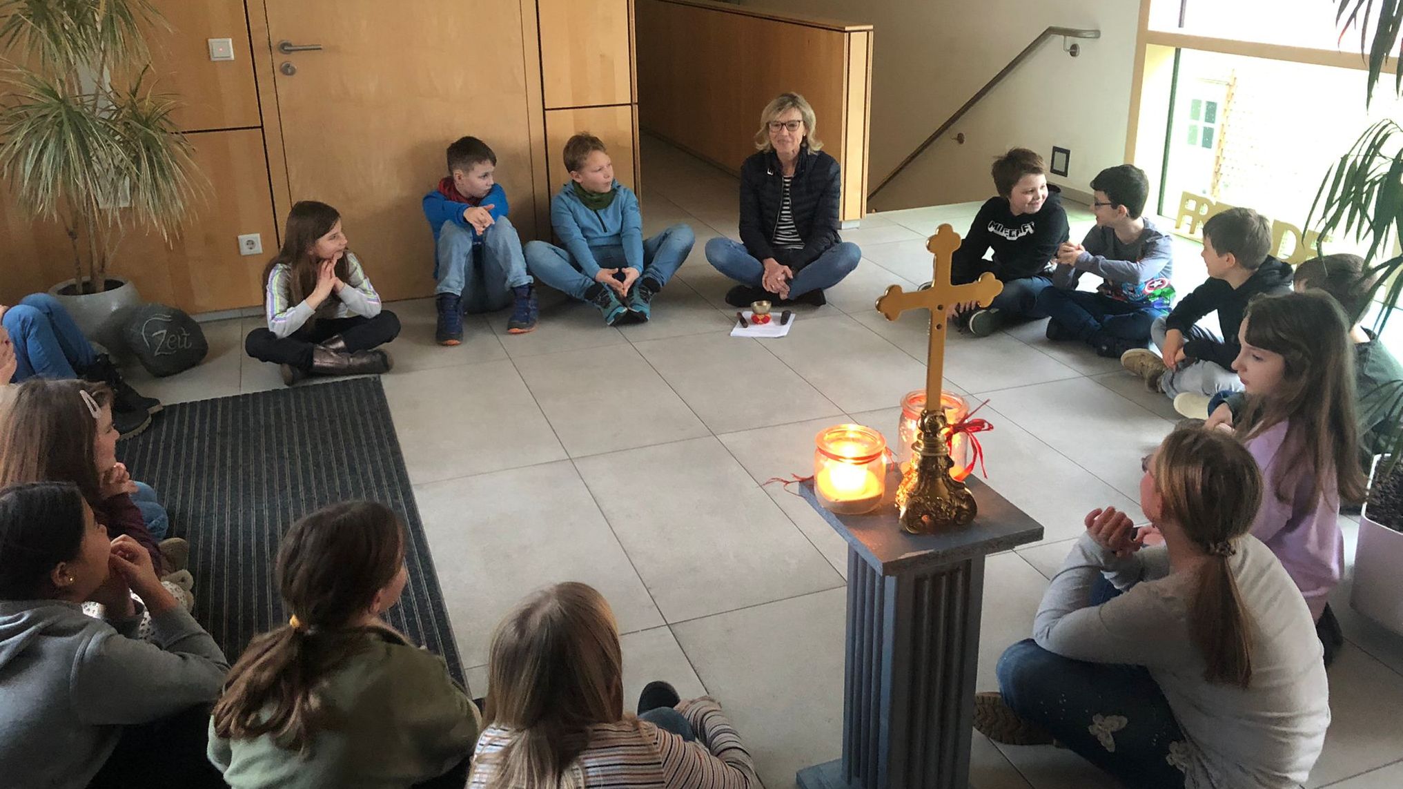 Erstkommunionvorbereitung: 4. Weggottesdienst "Gottes Wort ist kostbar"