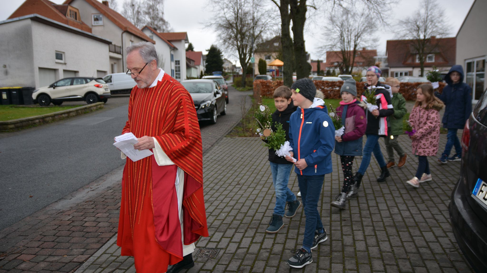 Worship für die Erstkommunionkinder des Pastoralverbundes Hessisches Kegelspiel und Segnung der Familien von Pfarrer Blümel am 5. April 2023 in Eiterfeld