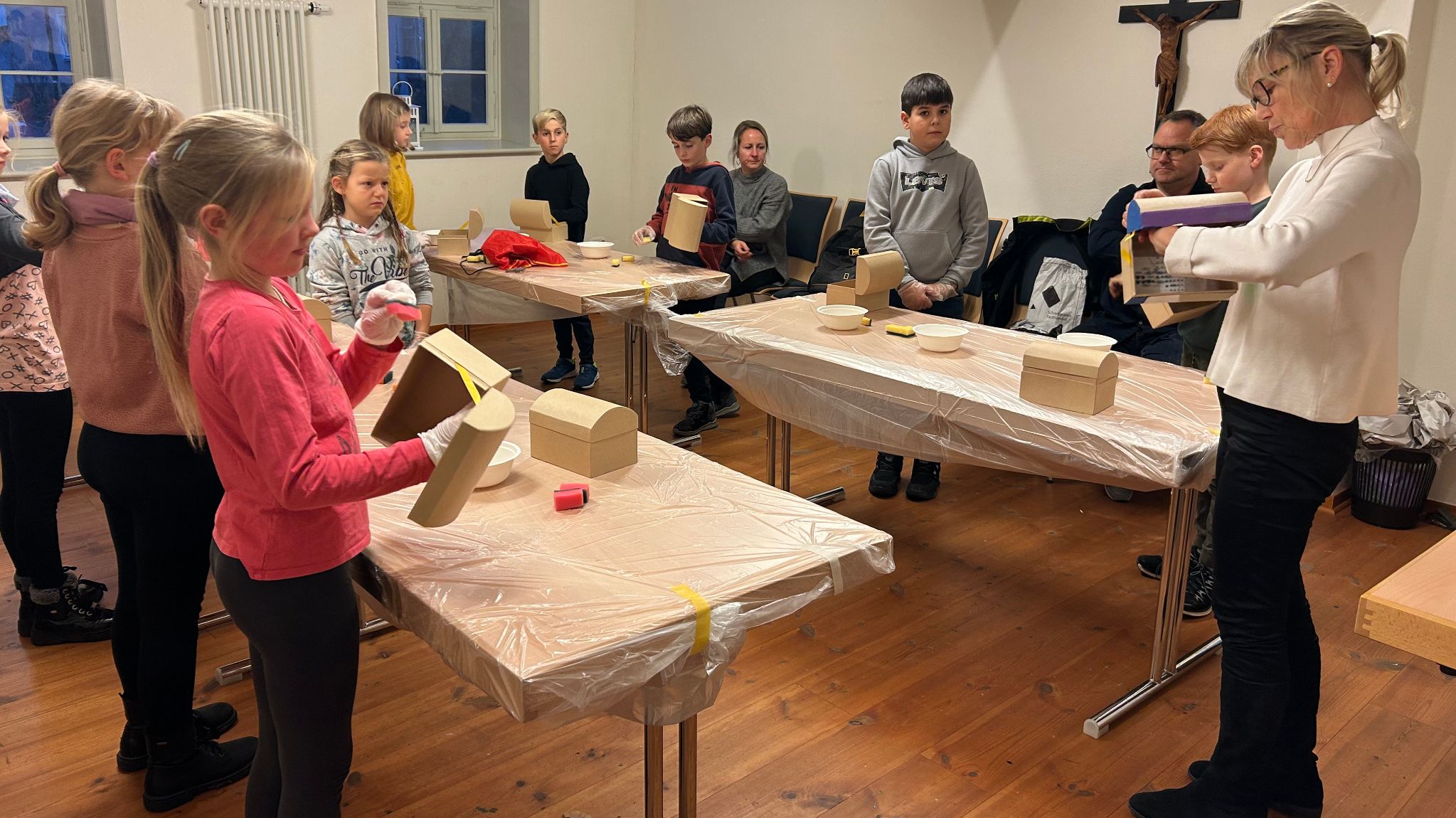 Basteln der Schatztruhen